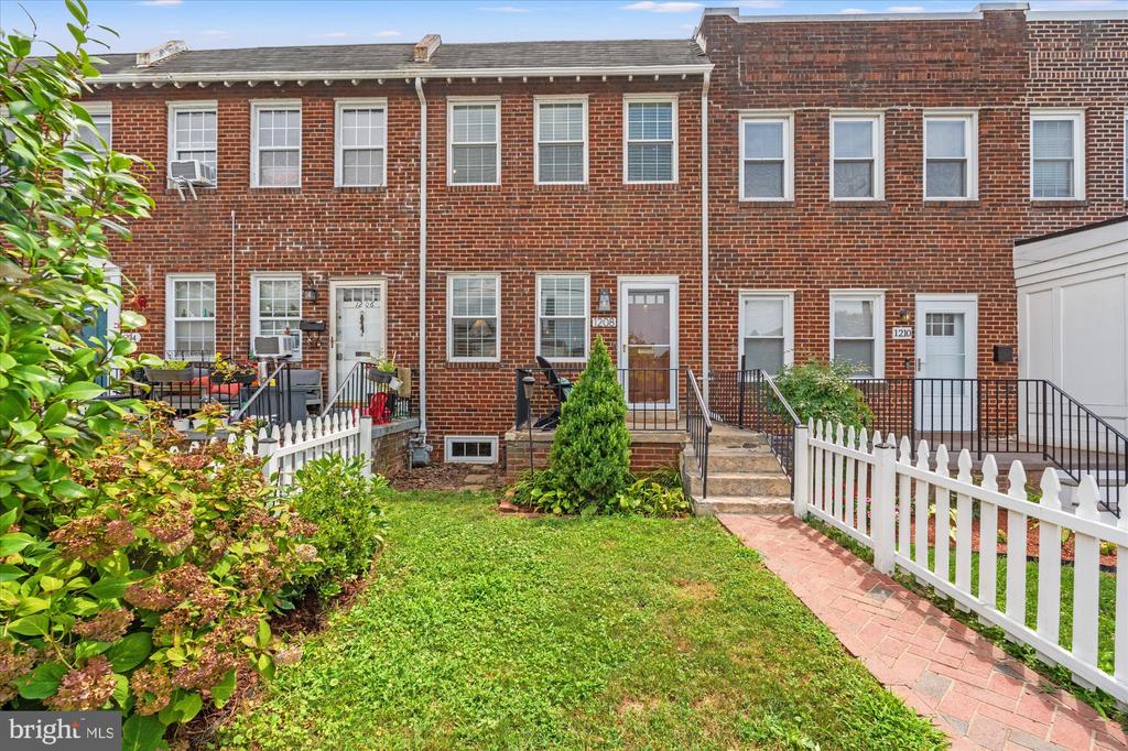 1208 ORONOCO STREET