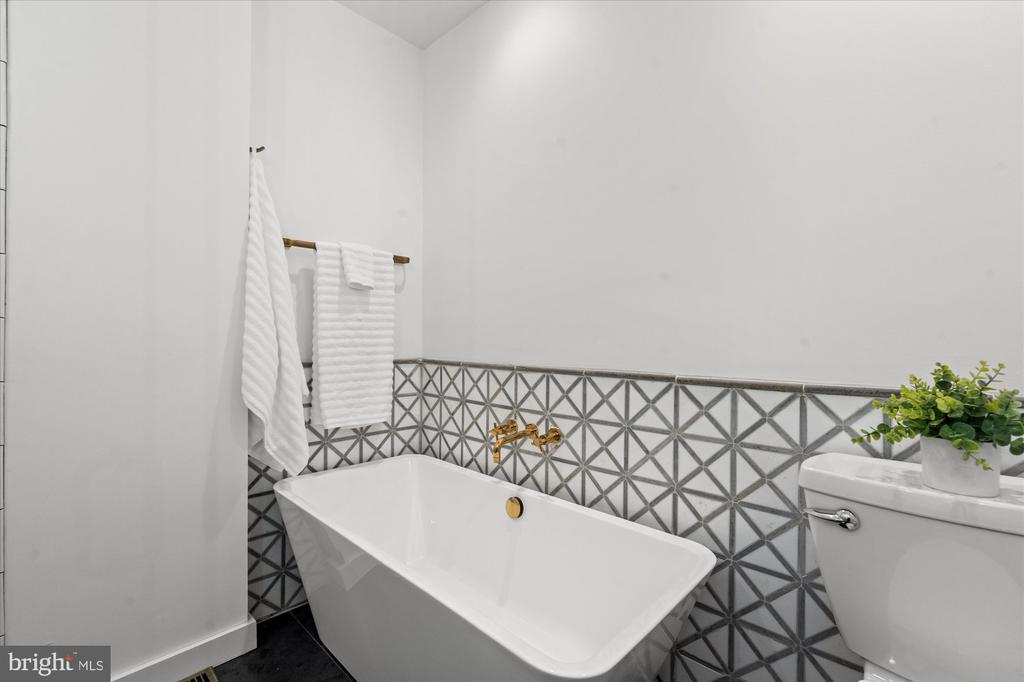 1208 ORONOCO STREET