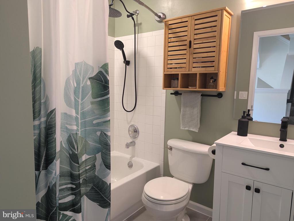 2922 HUNTINGTON GROVE SQUARE