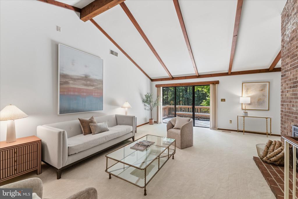 8000 SEVEN HILLS COURT