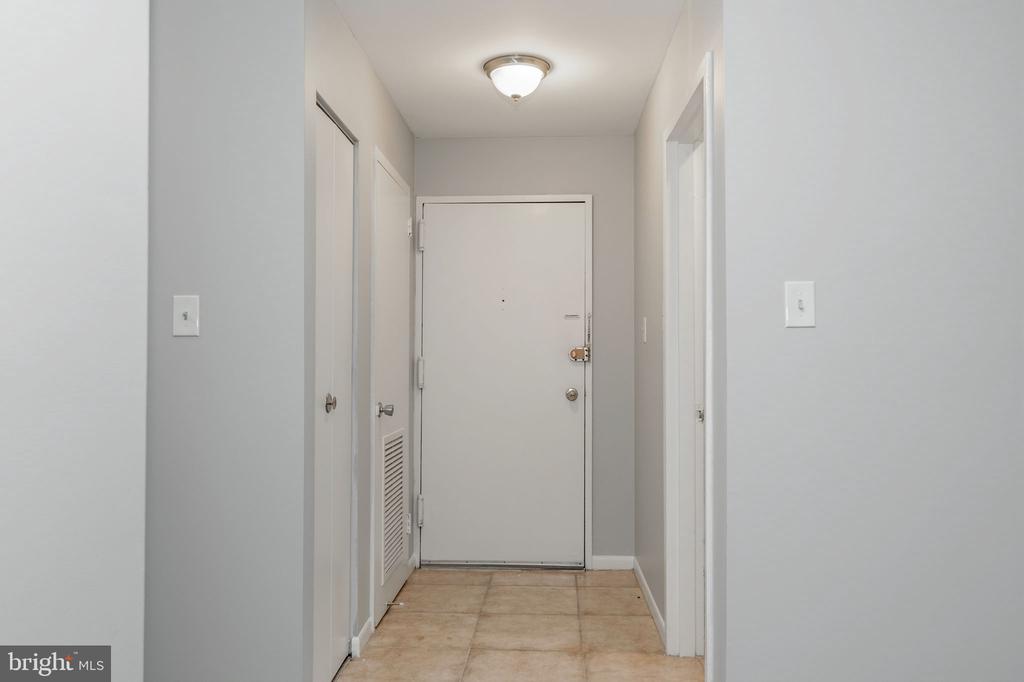 1443 NORTHGATE 22B
