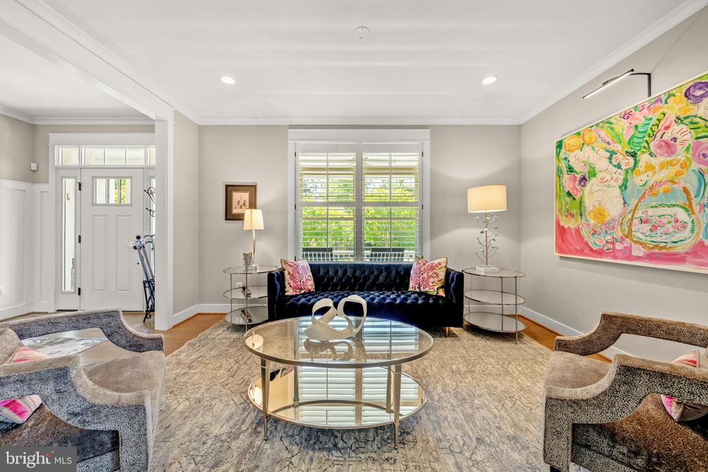 2998 BEECHWOOD LANE