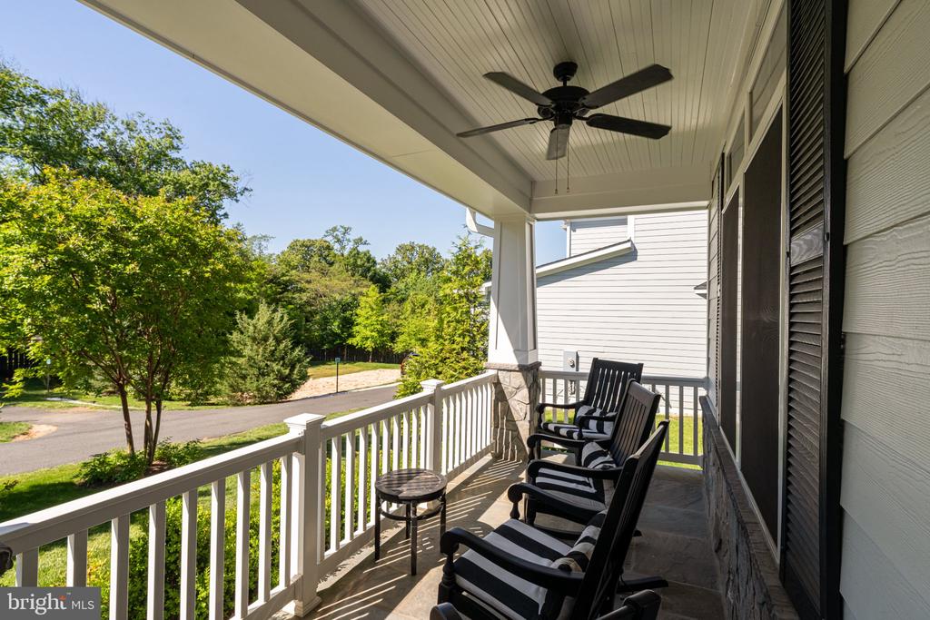2998 BEECHWOOD LANE