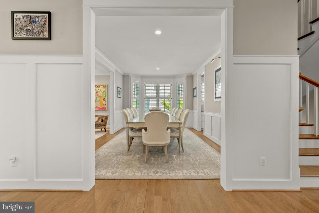 2998 BEECHWOOD LANE