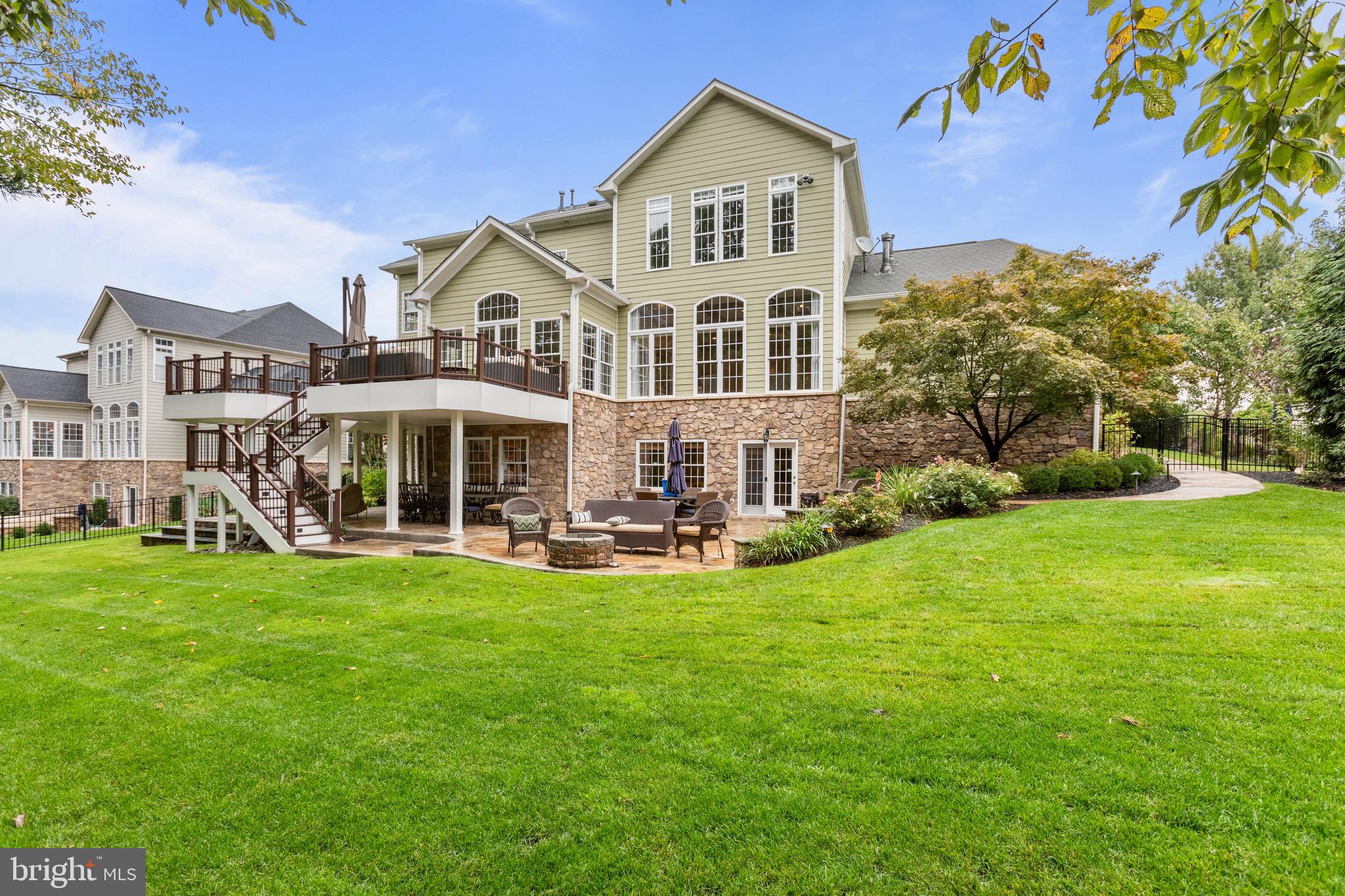 18951 Canoe Landing Ct