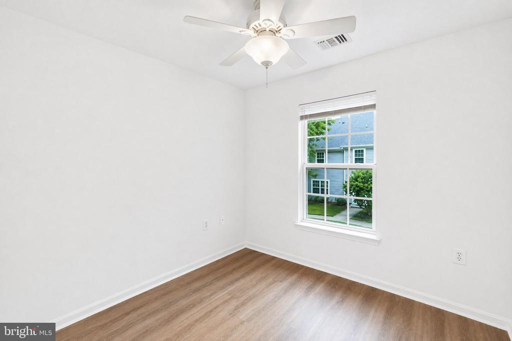 43577 PATCHING POND SQUARE