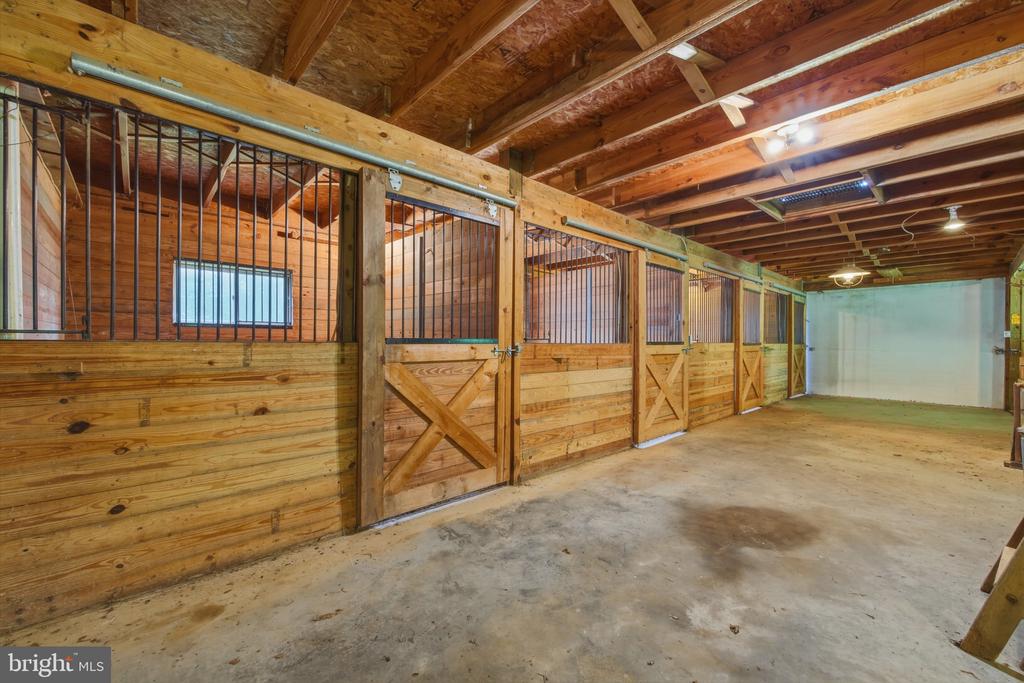 1639 SUGAR HILL ROAD