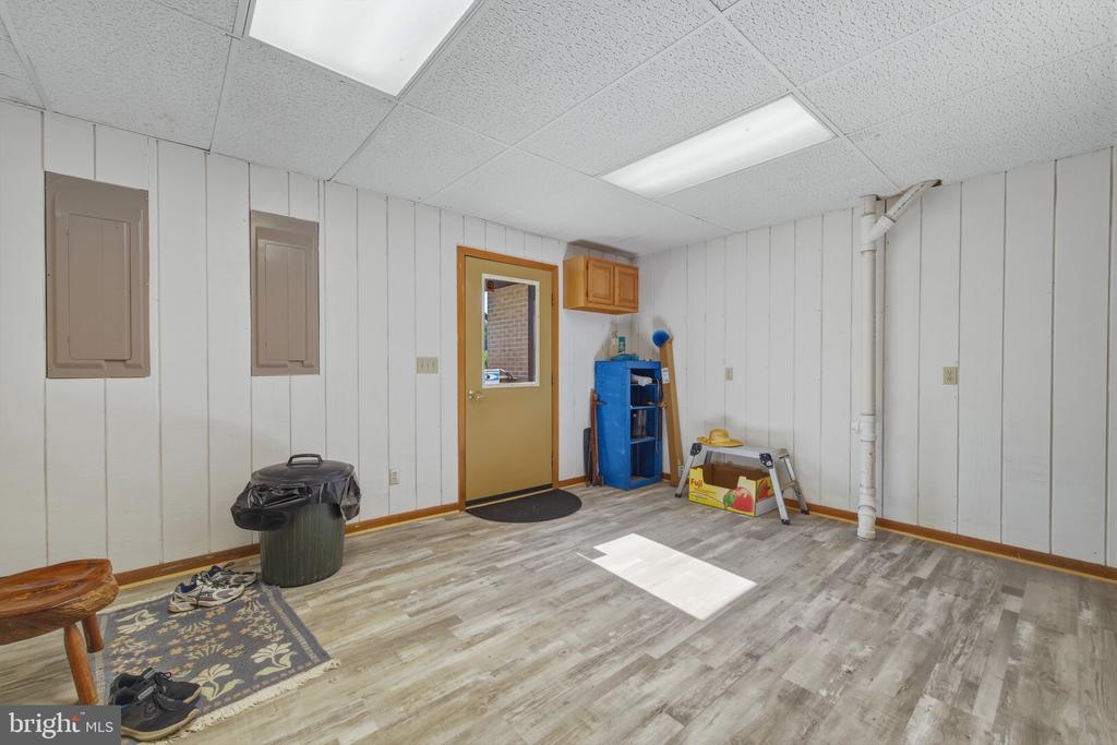 1639 SUGAR HILL ROAD