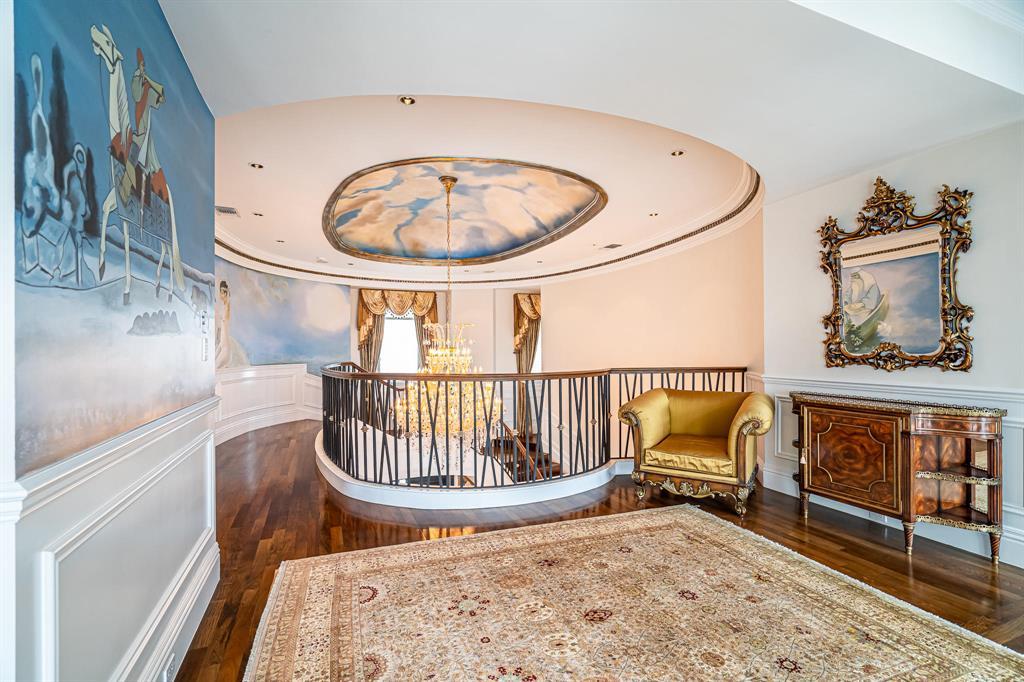 485 NE Spanish Trail Trail