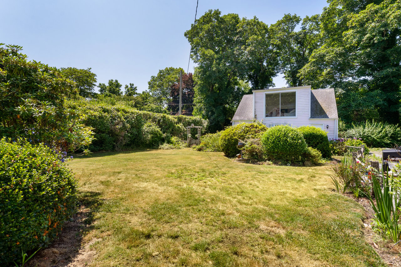 93 Buell Lane, East Hampton