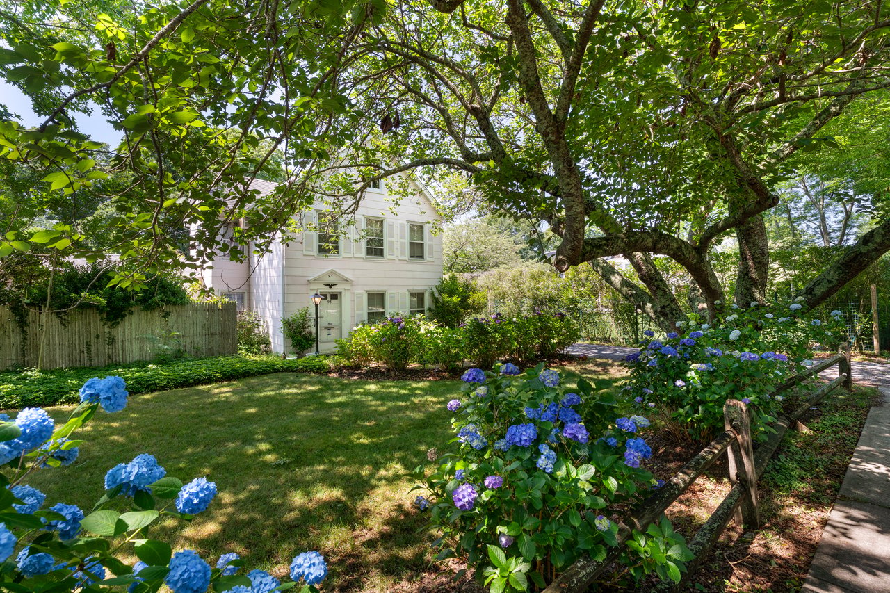93 Buell Lane, East Hampton