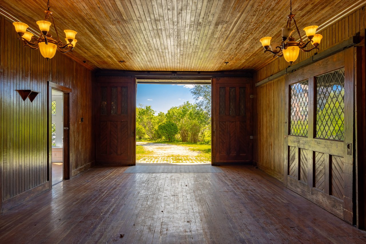 618 Quaker Hill Road