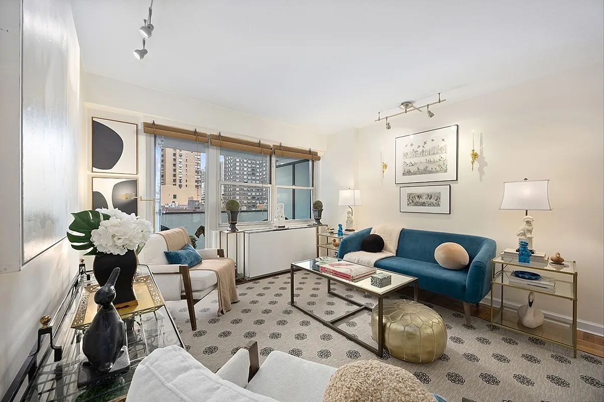250 East 87th Street Unit: 8D